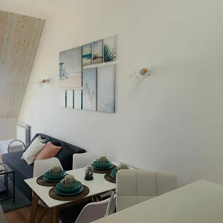 Apartamento Lamarosa -atico ,vistas Al Mar Cantabrico Parking