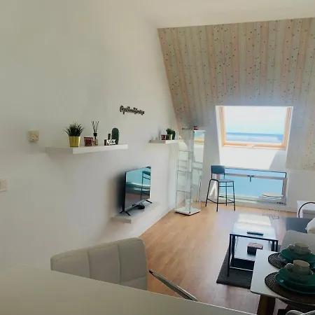 Lamarosa -atico ,vistas Al Mar Cantabrico Parking * Burela