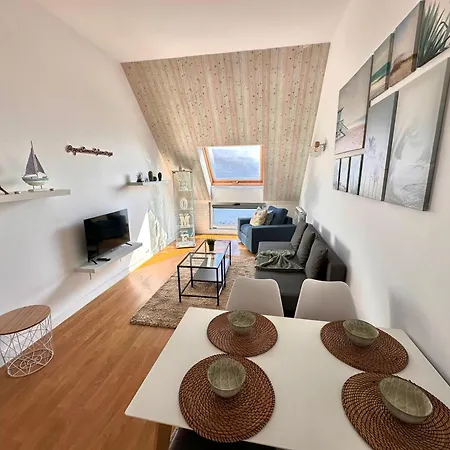 Lamarosa -atico ,vistas Al Mar Cantabrico Parking ブレーラ